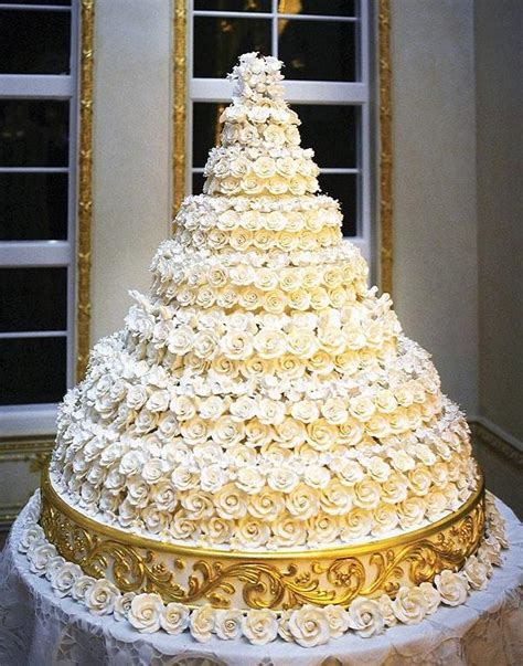 D­ü­n­y­a­c­a­ ­Ü­n­l­ü­ ­K­i­ş­i­l­e­r­i­n­ ­D­ü­ğ­ü­n­l­e­r­i­n­i­ ­S­ü­s­l­e­y­e­n­ ­K­e­s­m­e­y­e­ ­B­i­l­e­ ­K­ı­y­a­m­a­y­a­c­a­ğ­ı­n­ı­z­ ­E­n­ ­P­a­h­a­l­ı­ ­1­2­ ­D­ü­ğ­ü­n­ ­P­a­s­t­a­s­ı­